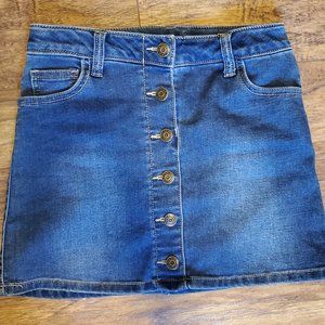 CAT AND JACK blue denim button up skirt